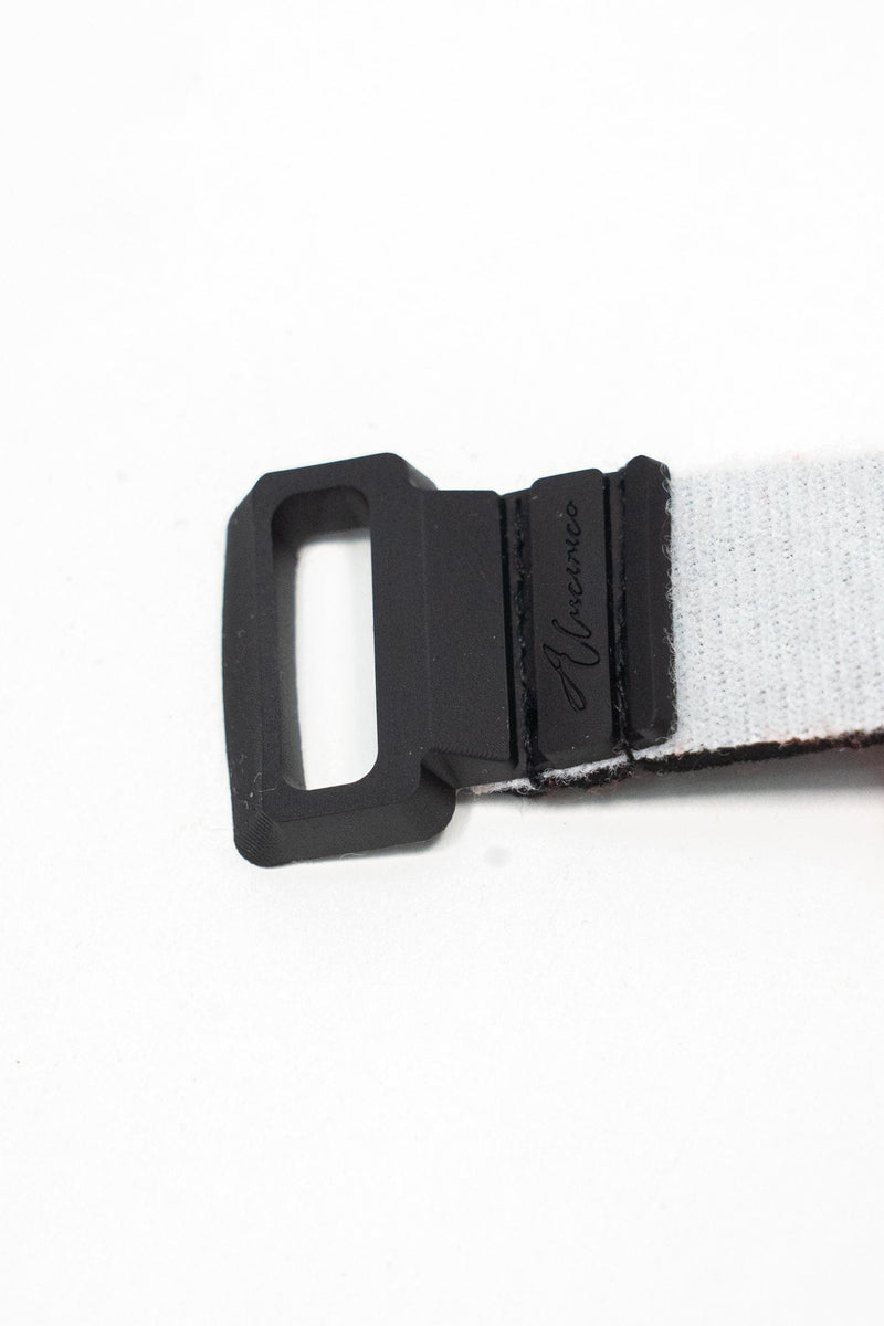 WHITE STUDDED FRET WRAP – Alucinico