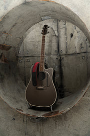 INFIERNO STUDDED GUITAR STRAP