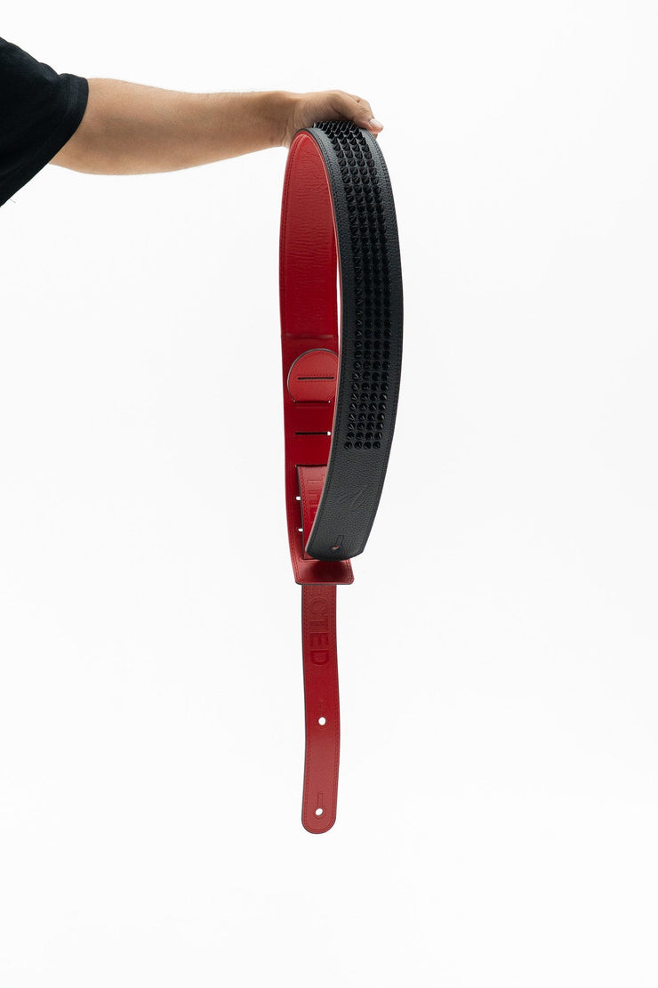 SUELA STUDDED GUITAR STRAP