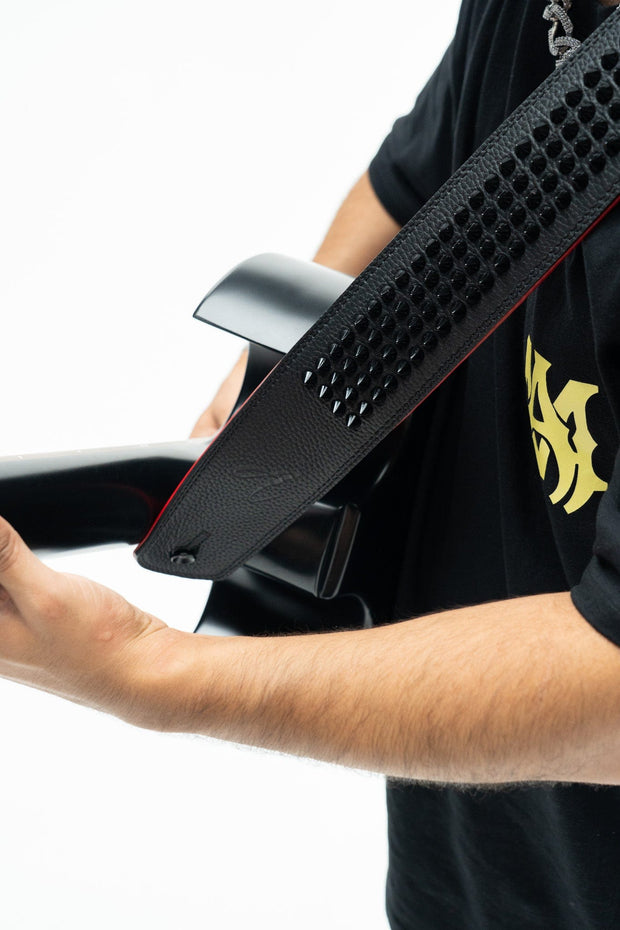 SUELA STUDDED GUITAR STRAP