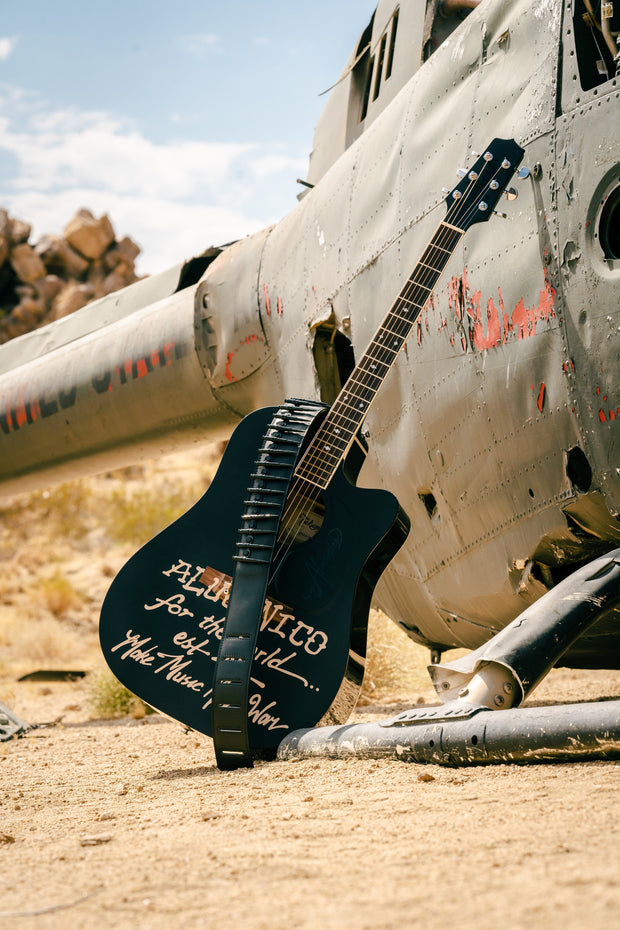 BLACKOUT BULLET GUITAR STRAP